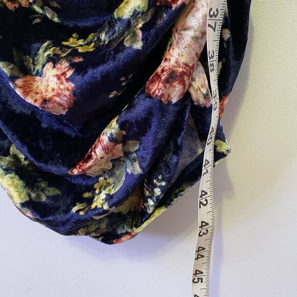 Mother Bee Maternity Midi Dress Blue Floral Velvet Size M/L Short Sleeve Soft - Picture 4 of 9